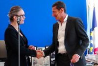 David Lisnard reçoit le Jury œcuménique dans son bureau